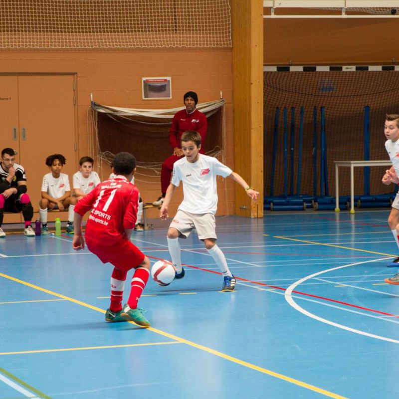 Square_photo_foot_salle